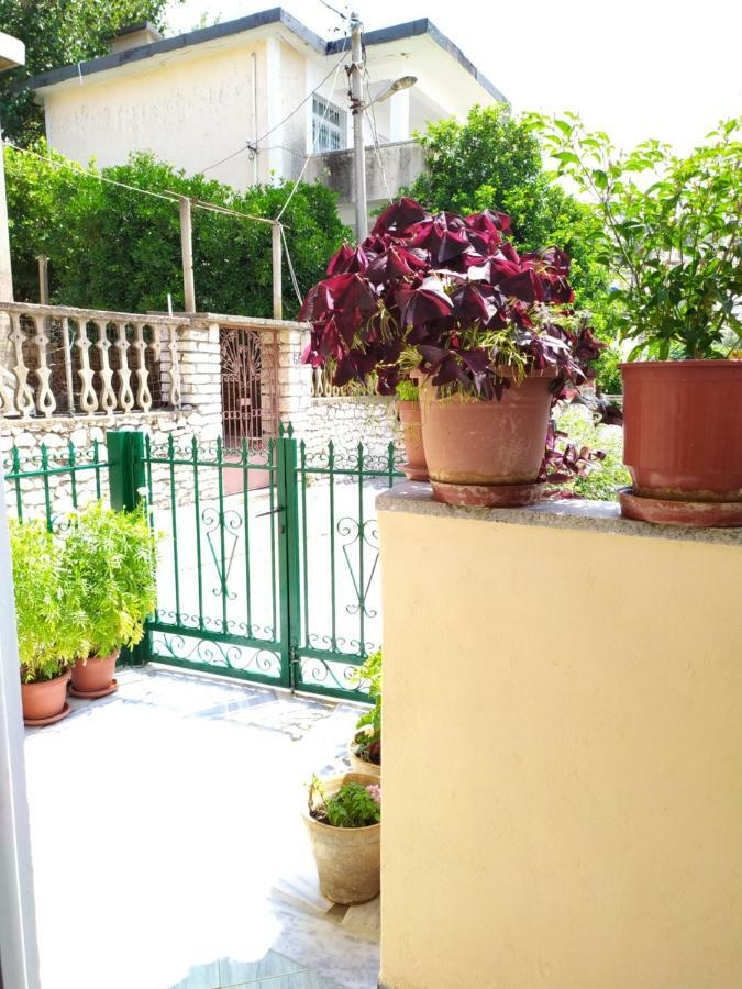 Joen Apartments ساراندا المظهر الخارجي الصورة